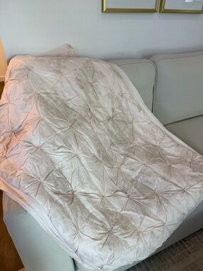 Monique Lhuillier Pottery Barn
Kids Quilt